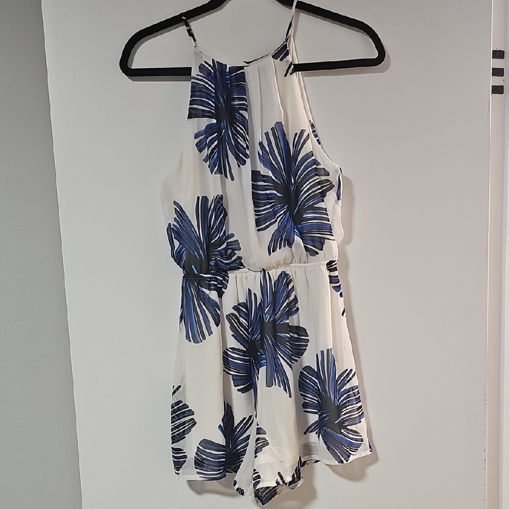 Lush White and Black Garment